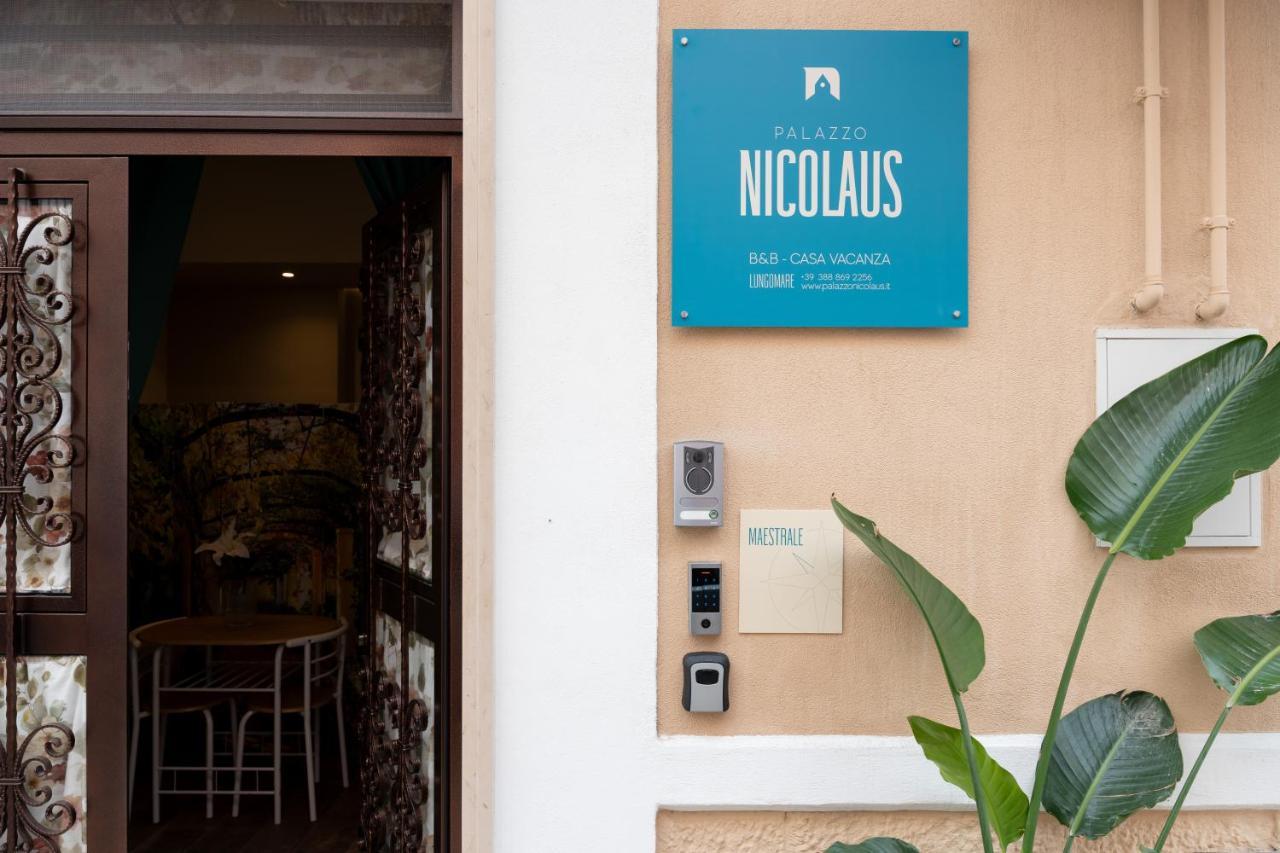 Bed and Breakfast Palazzo Nicolaus Del Lungomare Бари Экстерьер фото