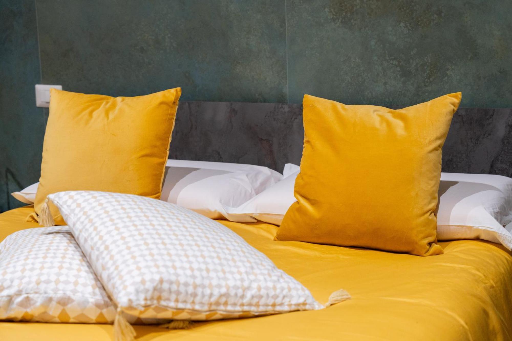 Bed and Breakfast Palazzo Nicolaus Del Lungomare Бари Экстерьер фото
