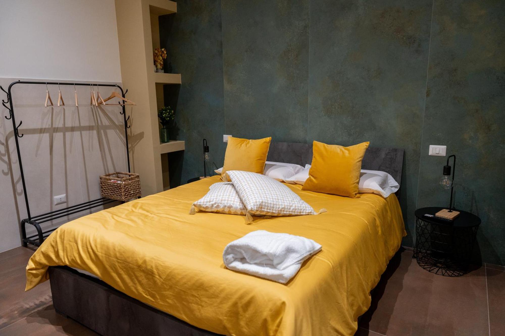 Bed and Breakfast Palazzo Nicolaus Del Lungomare Бари Экстерьер фото