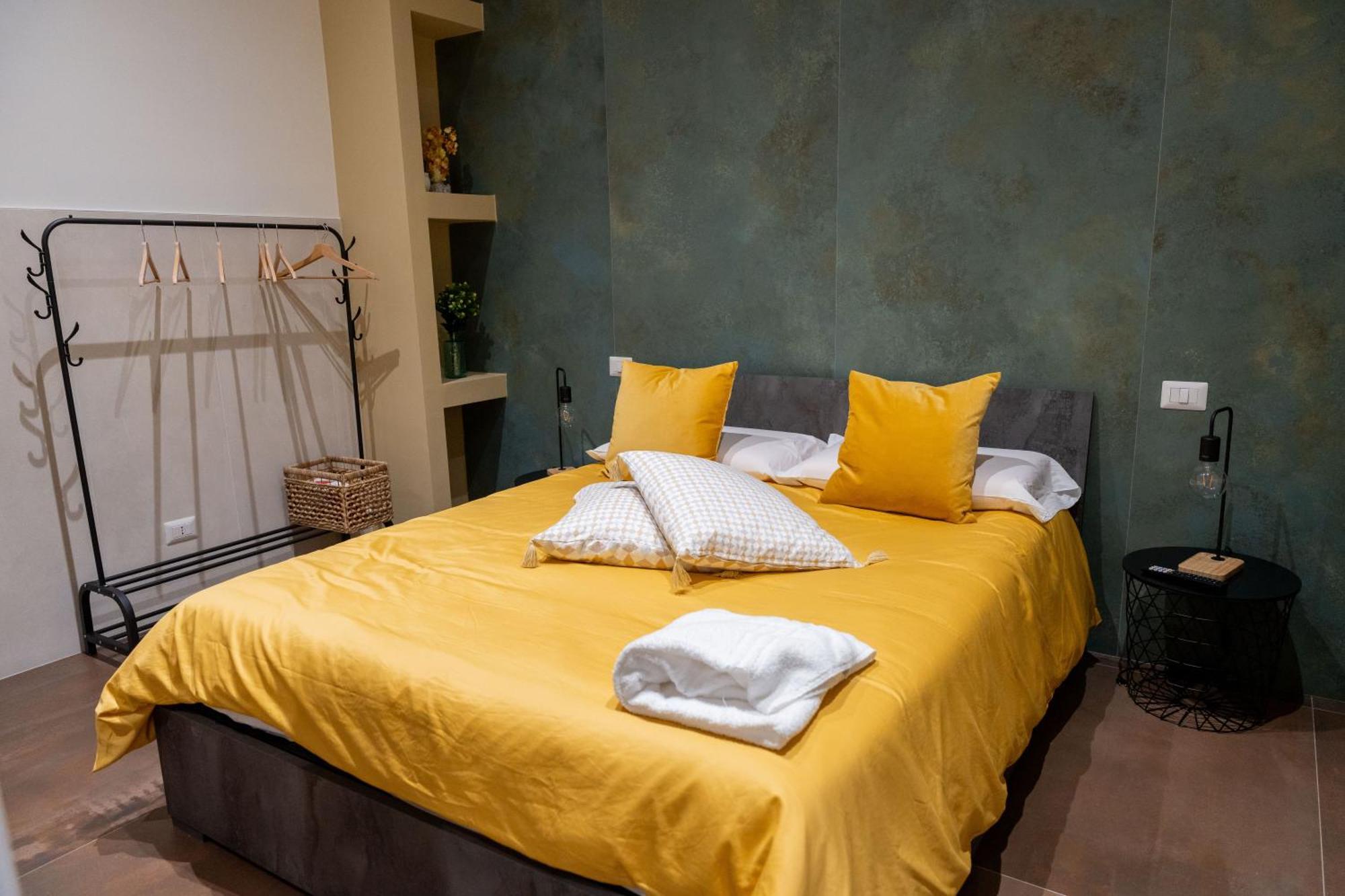 Bed and Breakfast Palazzo Nicolaus Del Lungomare Бари Экстерьер фото
