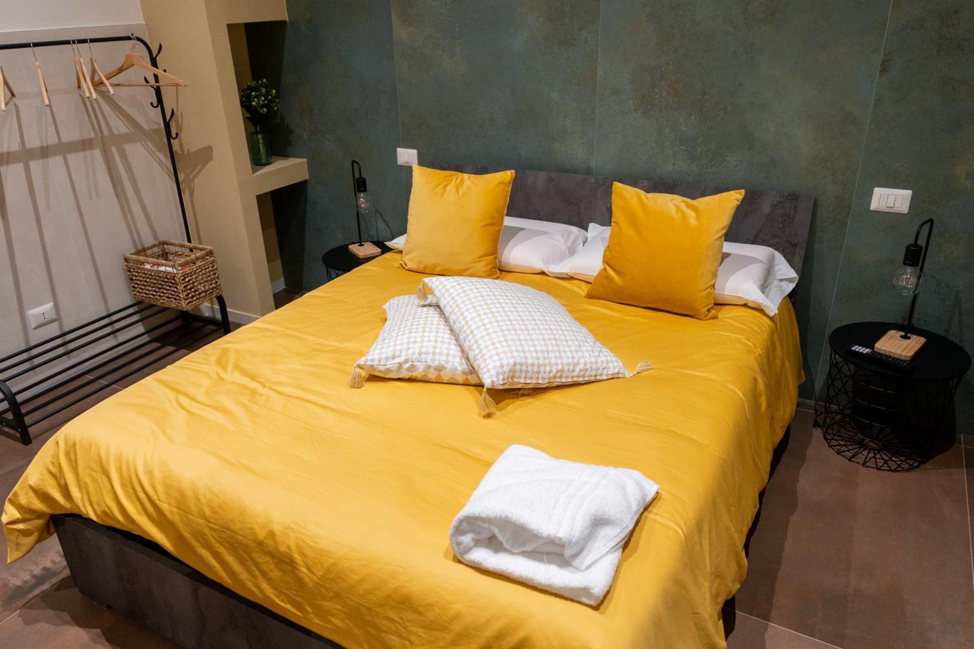 Bed and Breakfast Palazzo Nicolaus Del Lungomare Бари Экстерьер фото